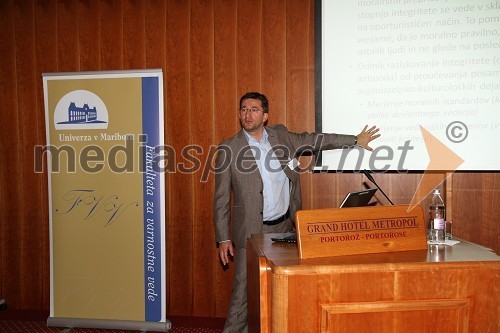 Prof. dr. Branko Lobnikar, predavatelj na Fakulteti za varnostne vede UM