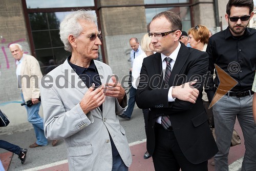 Jože Flašker, profesor na Fakulteti za strojništvo in Radovan Žerjav, minister za gospodarski razvoj in tehnologijo RS