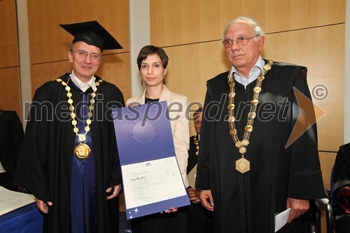 Prof. dr. Danijel Rebolj, rektor Univerze v Mariboru, dr. Iva Ružić, Fakulteta za kemijo in kemijsko tehnologijo UM in prof. dr. Miha Drofenik, Fakulteta za kemijo in kemijsko tehnologijo Univerze v Mariboru 
