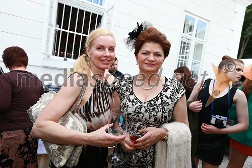 Andreja Medvedič, lastnica in direktorica Sense Wellness Cluba, Milena Eber, krznarstvo Eber