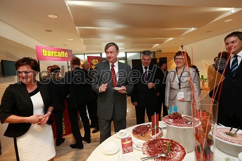 Anka Miklavič Lipušček, predsednica Zbornice kmetijskih in živilskih podjetij (ZKŽP), dr. Danilo Türk, predsednik Republike Slovenije, mag. Samo Hribar Milič, predsednik Gospodarske zbornice Slovenije, dr. Tatjana Zagorc, direktorica GZS-ZKŽP in mag. Dejan Židan, poslanec