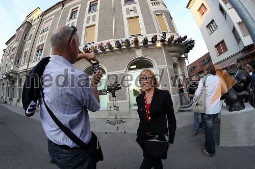 Cvetka Žirovnik, pomočnica generalnega direktorja RTV Slovenija za organizacijo, kadre in izobraževanje ter mož Jani