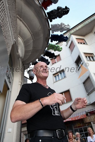 Emil Šarkanj, lastnik galerije Hest