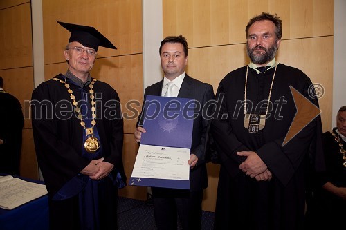 Prof. dr. Danijel Rebolj, rektor Univerze v Mariboru, dr. Robert Brumnik, Fakulteta za varnostne vede Univerze v Mariboru in prof. dr. Gorazd Meško, dekan Fakultete za varnostne vede Univerze v Mariboru