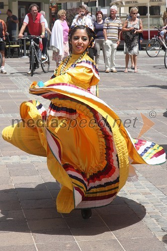 Folkloristka skupine Estampas de Mexico