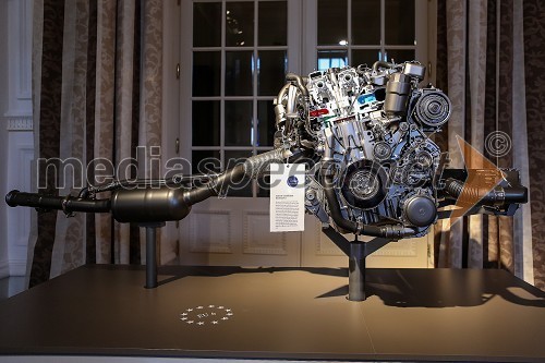 Motor Mercedes-Benz