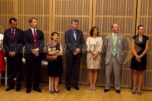 ..., ..., ..., dr. Milan Zver, Evropski poslanec, Suzana Žilić Fišer, generalna direktorica zavoda MARIBOR 2012, Andrew Page, veleposlanik Velike Britanije v Sloveniji, Astrid Bah, podžupanja MOM