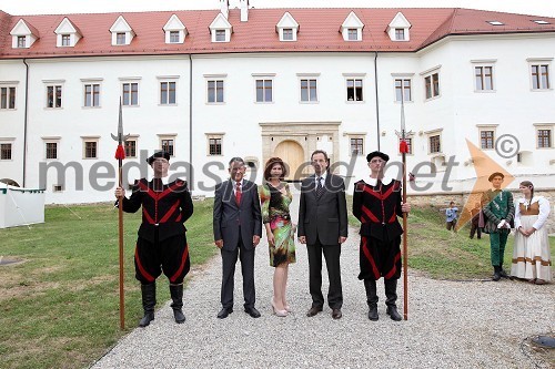 Anton Kampuš, župan Gornje Radgone, dr. Žiga Turk, minister za izobraževanje, znanost, kulturo in šport, Norma Bale, direktorica Kultprotur