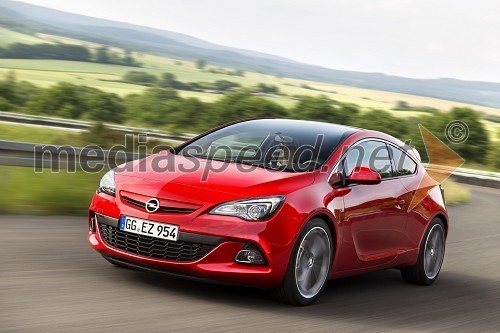 Opel Astra GTC prejela priznanje red dot design