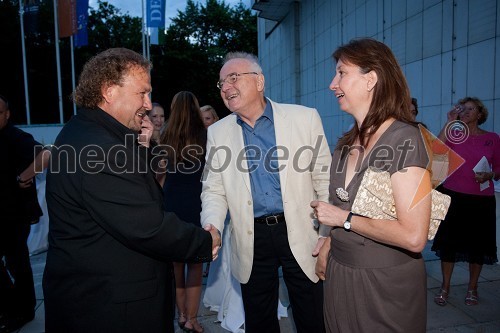 Darko Brlek, direktor Festivala Ljubljana, Kristijan Ukmar, nekdanji ravnatelj SNG Opera, Balet Ljubljana in soproga Branka Strmole Ukmar