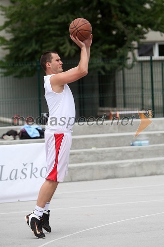 	10. turnir ulične košarke DRIBL 2012