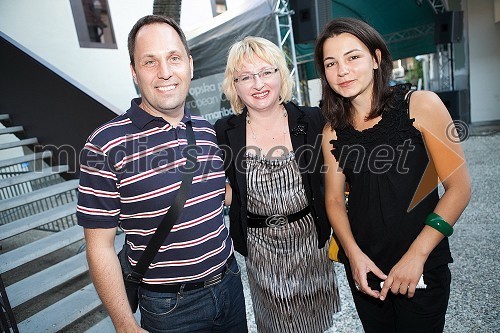 Dejan Tešović, Mini teater Ljubljana, Marzena Ewa Krajewska, veleposlaništvo Republike Poljske v Sloveniji in mag. Jerneja Rebernak, koordinatorka mednarodnega programa EPK