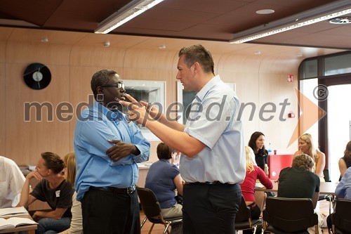 Ibrahim Nouhoum, Zavod Afriški forum in Peter Cokan, MINVOS