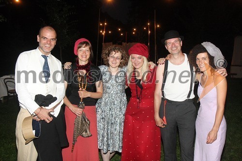 Benoit Gasnier, Inge van Gestel, Sarah John, Barbara Pia Jenič, Jean-Marie Oriot  Julie Seiller, režiserji in scenografi