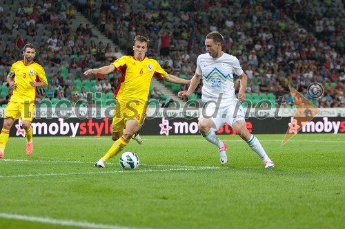 Vlad Chiriches, nogometaš in Tim Matavž, nogometaš