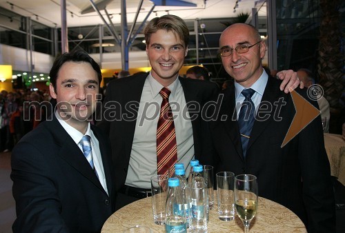 Danilo Ferjančič in Wilfried Weitegasser, generalna direktorja Porsche Slovenija d.o.o. in Andrej Hajdinjak, direktor Porsche Maribor