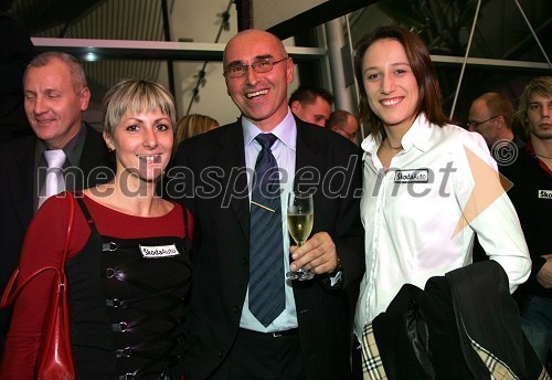 Alenka Bikar, atletinja, Andrej Hajdinjak, direktor Porsche Maribor in Katarina Srebotnik, tenisačica