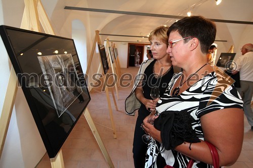 Irena Porekar Kacafura, Pokrajinski muzej Maribor in dr. Aleksandra Berberih Slana, direktorica Muzeja narodne osvoboditve Maribor