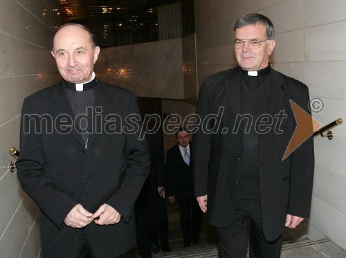 Dr. Franc Kramberger, mariborski škof in dr. Stanislav Lipovšek, stolni župnik