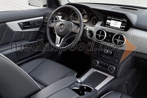 Prenovljeni Mercedes-Benz razred GLK