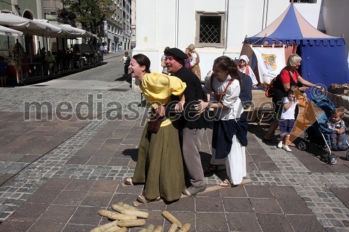 Srednjeveška tržnica