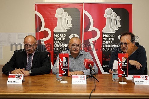 Milan Mikl, podžupan MOM, Franc Kangler, župan MOM, Georg Mohr, organizator Svetovnega mladinskega šahovskega prvenstva Maribor 2012 in podpredsednik Organizacijskega odbora Svetovnega mladinskega šahovskega prvenstva Maribor 2012