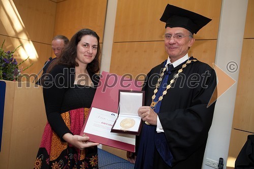 Nastja Dvoršek, hči prof. dr. Antona Dvorška in prof. dr. Danijel Rebolj, rektor Univerze v Mariboru