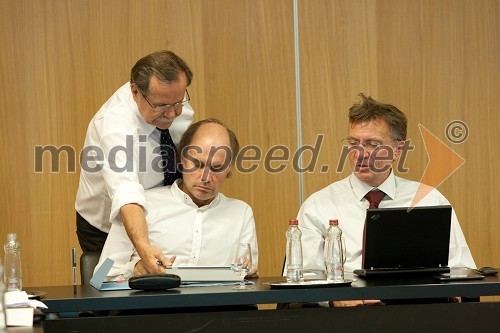 Prof. dr. Radovan Stanislav Pejovnik, rektor Univerze v Ljubljani ,prof. dr. Dragan Marušič, rektor Univerze na Primorskem, prof. dr. Danijel Rebolj, rektor Univerze v Maribor