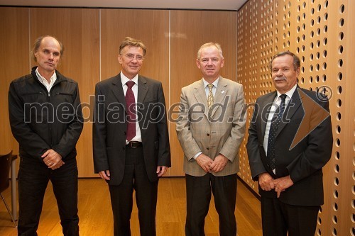 Prof. dr. Dragan Marušič, rektor Univerze na Primorskem, prof. dr. Danijel Rebolj, rektor Univerze v Maribor, prof. dr. Danilo Zavrtanik, rektor Univerze v Novi Gorici in prof. dr. Radovan Stanislav Pejovnik, rektor Univerze v Ljubljani