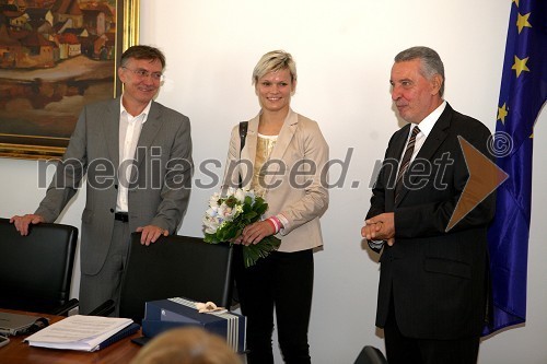 Prof. dr. Danijel Rebolj, rektor Univerze v Mariboru, Urška Žolnir, judoistka, prof. dr. Martin Lipičnik, dekan Fakultete za logistiko UM