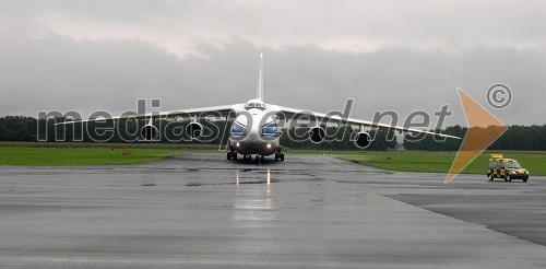 Rusko tovorno letalo Antonov AN124-100