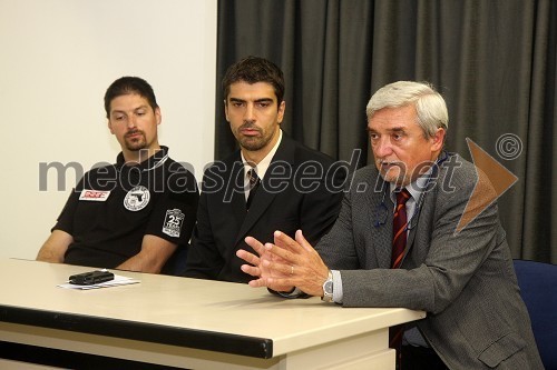 Jernej Klašek, vodja strelišča, Bor Greiner, odgovorni urednik Radia City in povezovalec prireditve ter Janko Razgoršek, lastnik ŠRC Ra-ta-ta-ta-ta Maribor