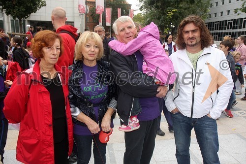 ..., Pavla Tetičkovič, soprog prim. prof. dr. Erih Tetičkovič, predsednik Društva za varstvo in proti mučenju živali Maribor, njegova vnukinja Toja ter ...