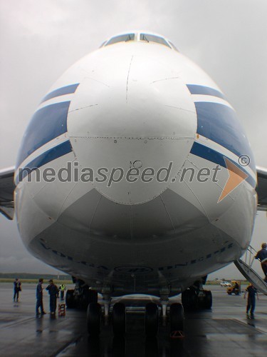 Rusko tovorno letalo Antonov AN124-100