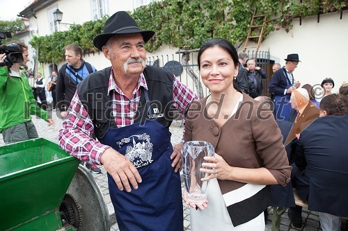 ..., Klementina Ihanec, predsednica uprave družbe Vinag