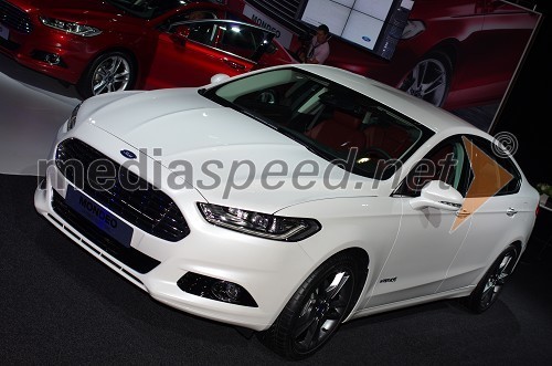 Ford Mondeo Hybrid Electric