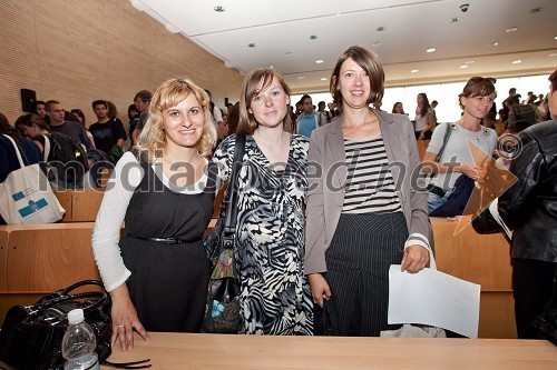 Alenka Marušič, mednarodna pisarna Univerze v Mariboru, Eva Škruba, Služba za mednarodno in meduniverzitetno sodelovanje in mednarodna pisarna Univerze v Mariboru ter dr. Kaja Pogačar, Fakulteta za gradbeništvo Univerze v Mariboru



