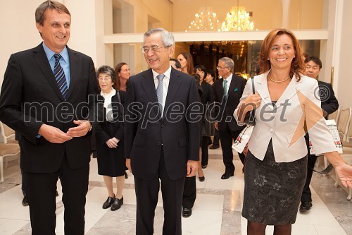 Tomaž Kancler, podžupan MOM, Takashi Kawamura, predsednik japonske korporacije Hitachi, Suzana Žilič Fišer, generalna direktorica Zavoda Maribor 2012 - EPK