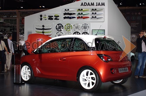 Opel Adam