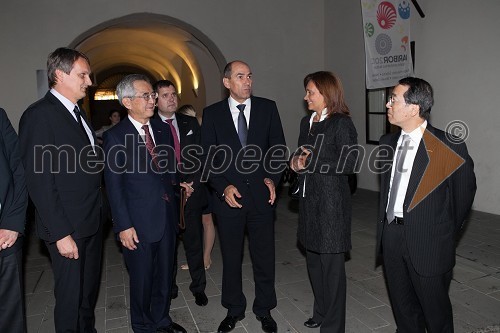 Tomaž Kancler, podžupan MOM, Takashi Kawamura, predsednik japonske korporacije Hitachi, Janez Janša, predsednik Vlade RS in Suzana Žilič Fišer, generalna direktorica Zavoda Maribor 2012 - EPK