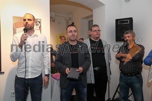 Mitja Sagaj, Borut Cvetko, Gregor Grosman, organizatorji Fotomaratona, Branimir Ritonja, predsednik Fotokluba Maribor