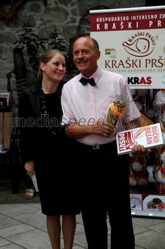 Katja Skok in Stojan Skok, Gostilna in prenočišča Skok in dobitnik
blagovne znamke Ročno rezan pršute