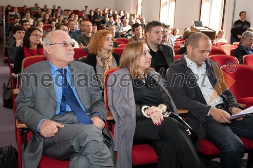 Obiskovalci na Nacionalni konferenci informacijske varnosti