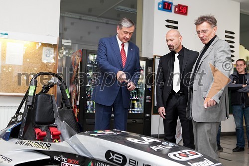 Dr. Danilo Türk, predsednik RS, prof. dr. Niko Samec, dekan Fakultete za strojništvo UM in prof. dr. Danijel Rebolj, rektor Univerze v Mariboru