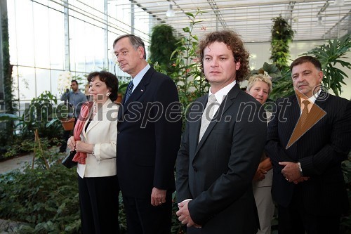 Barbara Miklič Türk, soprog dr. Danilo Türk, predsednik Republike Slovenije in Roman Ferenčak, direktor in lastnik Ocean Orchids