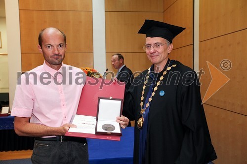 Dr. Matjaž Kristl, Fakulteta za kemijo in kemijsko tehnologijo
Univerze v Mariboru in prof. dr. Danijel Rebolj, rektor Univerze v Mariboru
