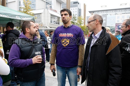 Dejan Vedlin, ekipa Reporter Milan, Bor Greiner, novinar in odgovorni urednik Radia City, Tomaž Ranc