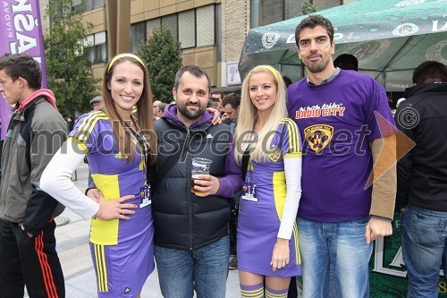 ..., Dejan Vedlin, ekipa Reporter Milan, ..., Bor Greiner, novinar in odgovorni urednik Radia City