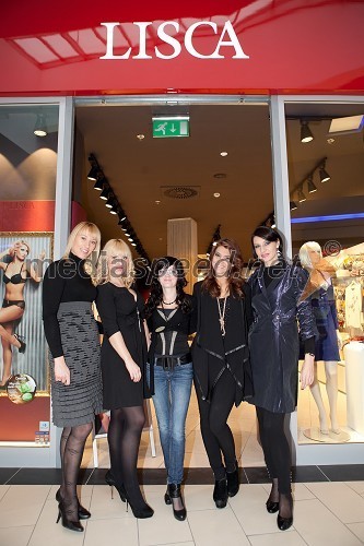 Ines Udrih, Lisca, Maja Povalej, poslovodja prodajalne Lisca, Karmen Koprivc, Lisca, Nives Orešnik, Miss Slovenije 2012 in Tamara Busar, Lisca