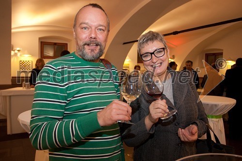 Bruno Gabršek, sekretar Združenja družinskih vinogradnikov-vinarjev Slovenije in Majda Debevc